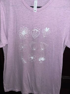 Bella Canvas|Pixie Lee & Co Lavender Tee with White Floral Sketches